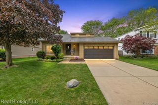 24765 Apple Crest Drive, Novi, MI 48375