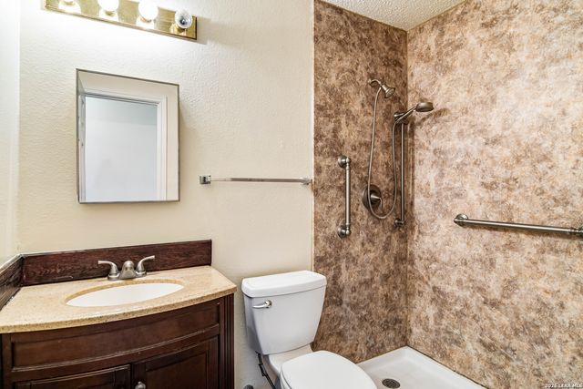 5015 Shara Mist, San Antonio, TX 78251
