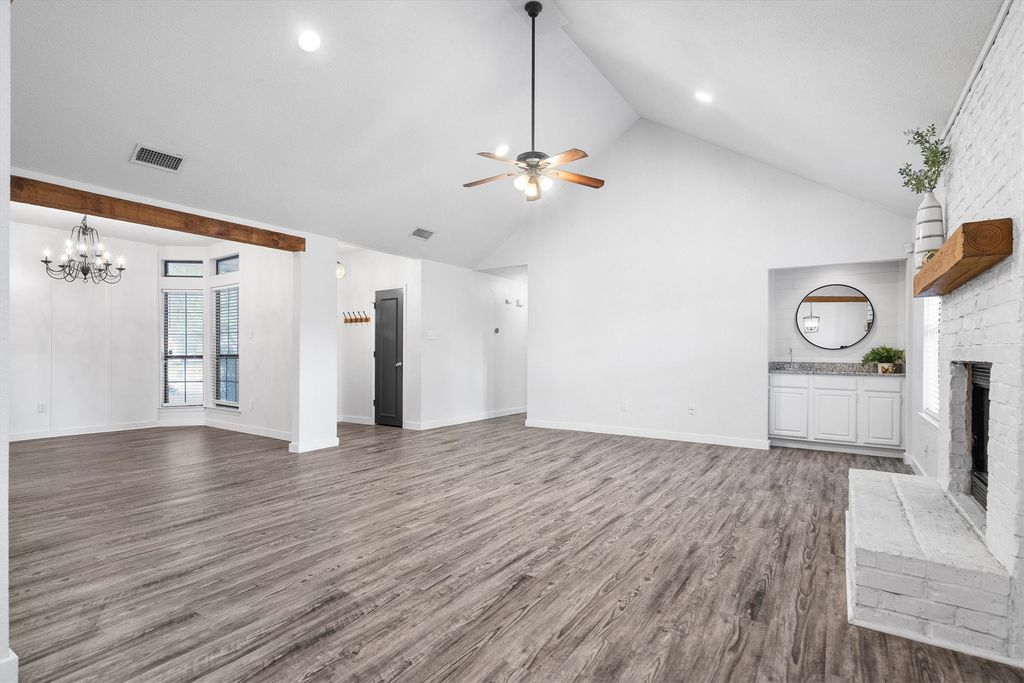 6836 Megan Lane, North Richland Hills, TX 76182 — photo 5
