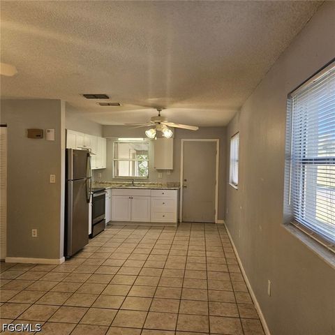 2175 Twin Brooks RD, North Fort Myers, FL 33917