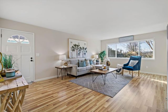 404 Monterey Avenue, Capitola, CA 95010