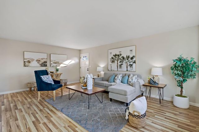 404 Monterey Avenue, Capitola, CA 95010