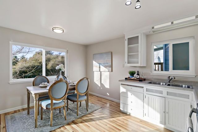 404 Monterey Avenue, Capitola, CA 95010