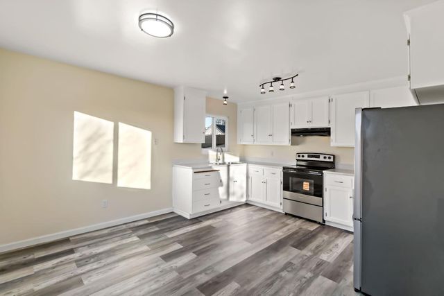 404 Monterey Avenue, Capitola, CA 95010