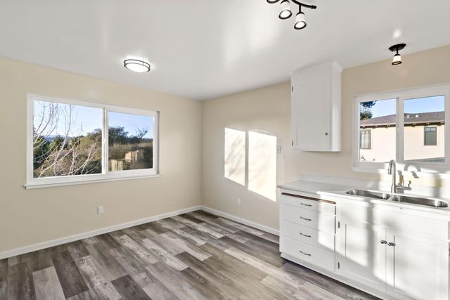 404 Monterey Avenue, Capitola, CA 95010