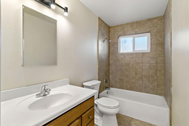 404 Monterey Avenue, Capitola, CA 95010