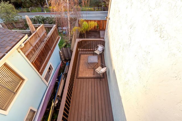 404 Monterey Avenue, Capitola, CA 95010