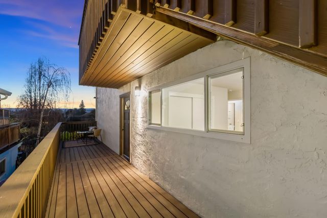 404 Monterey Avenue, Capitola, CA 95010