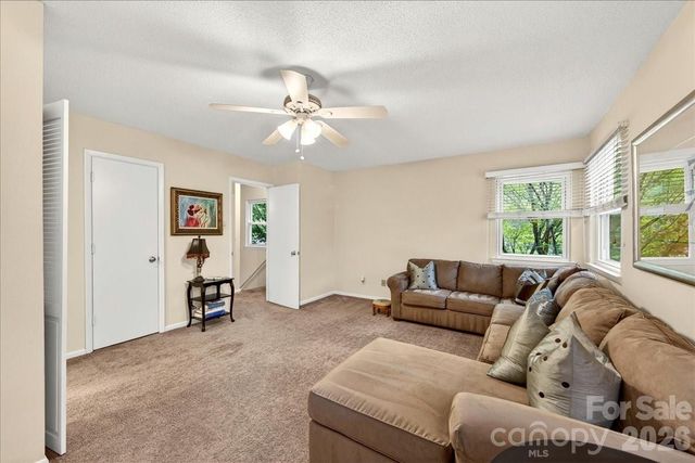 830 Sardis Cove Drive, Charlotte, NC 28270