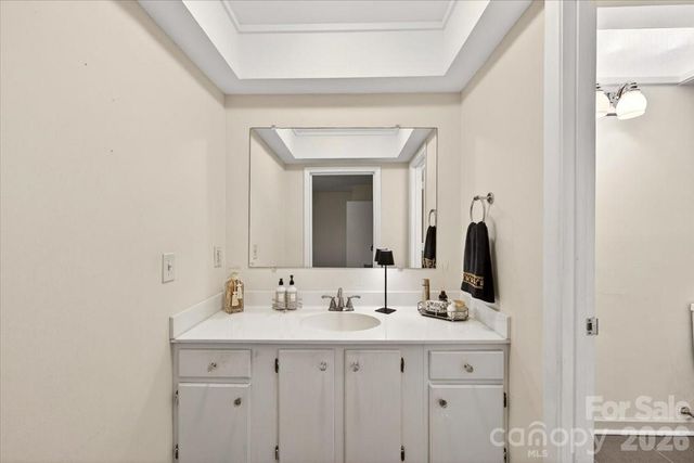 830 Sardis Cove Drive, Charlotte, NC 28270