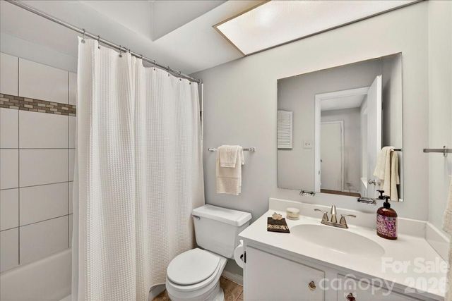830 Sardis Cove Drive, Charlotte, NC 28270