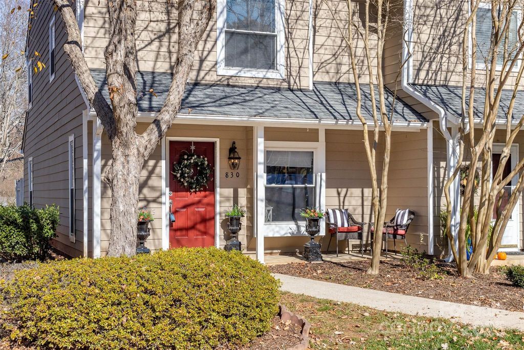 830 Sardis Cove Drive, Charlotte, NC 28270