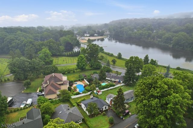 68 Seminole Ave, Rockaway Twp., NJ 07866