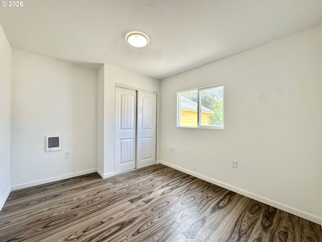 13545 Se DIVISION St, Portland, OR 97236