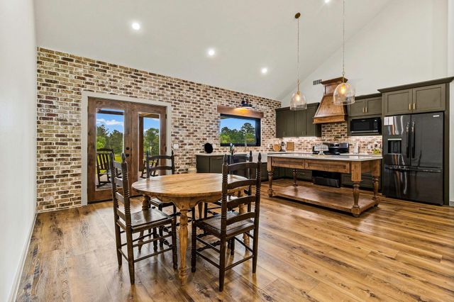 1841 N Fm 222 Loop, Coldspring, TX 77331
