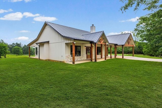 1841 N Fm 222 Loop, Coldspring, TX 77331