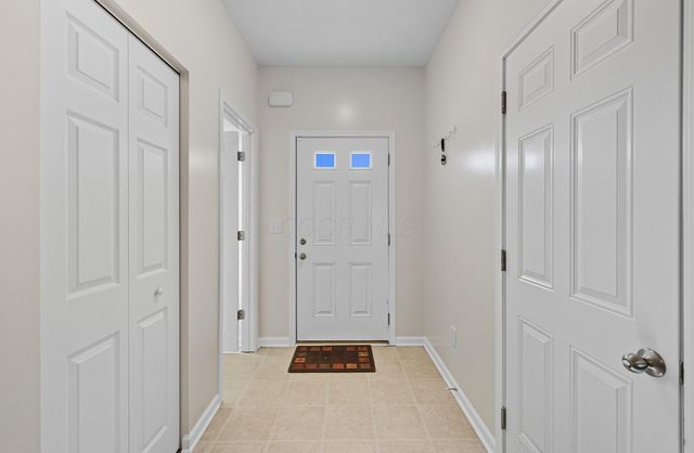 2908 Horsham Drive, Grove City, OH 43123