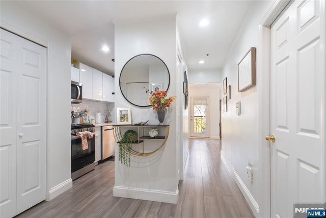 476 Monmouth Street 203, Jersey City, NJ 07302
