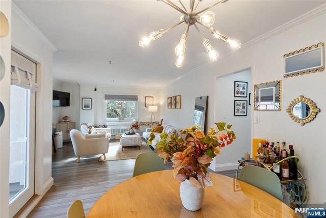 476 Monmouth Street 203, Jersey City, NJ 07302