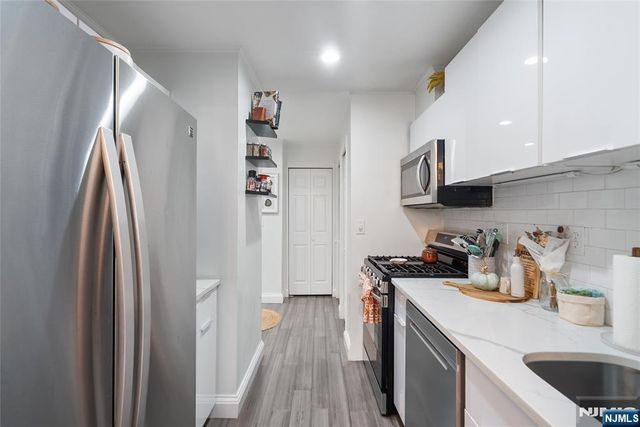 476 Monmouth Street 203, Jersey City, NJ 07302