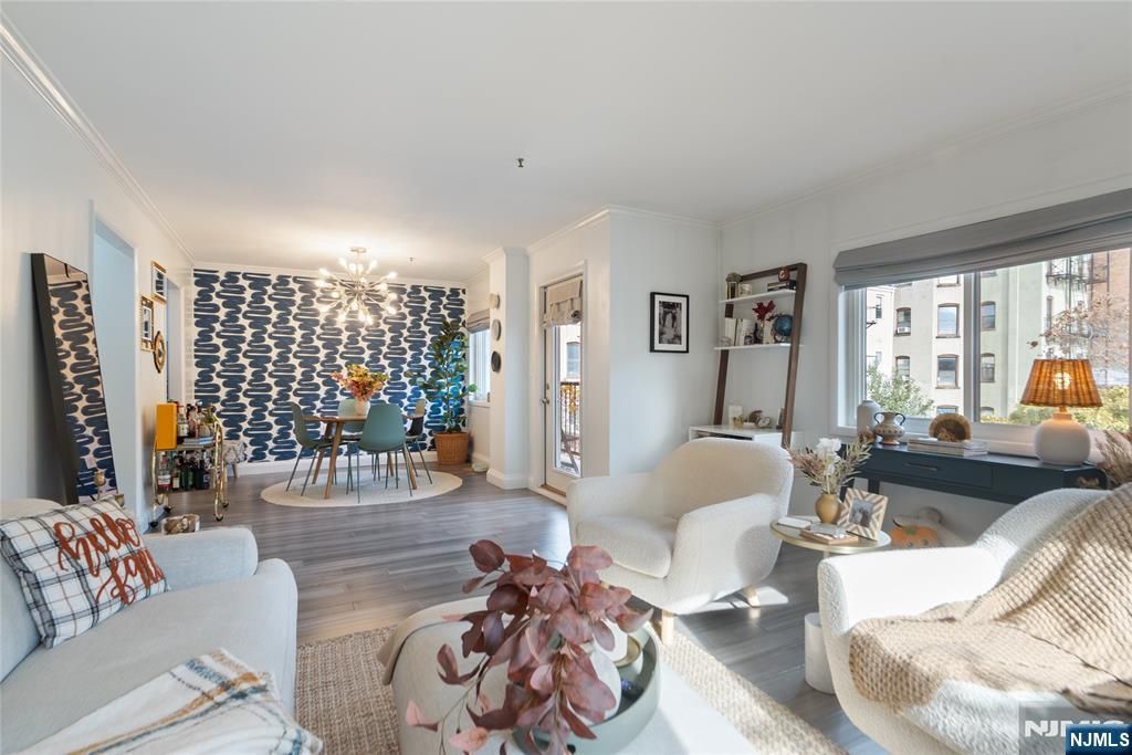 476 Monmouth Street 203, Jersey City, NJ 07302