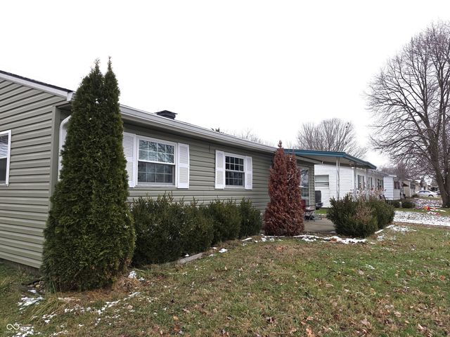 718 Berkeley Drive, Shelbyville, IN 46176