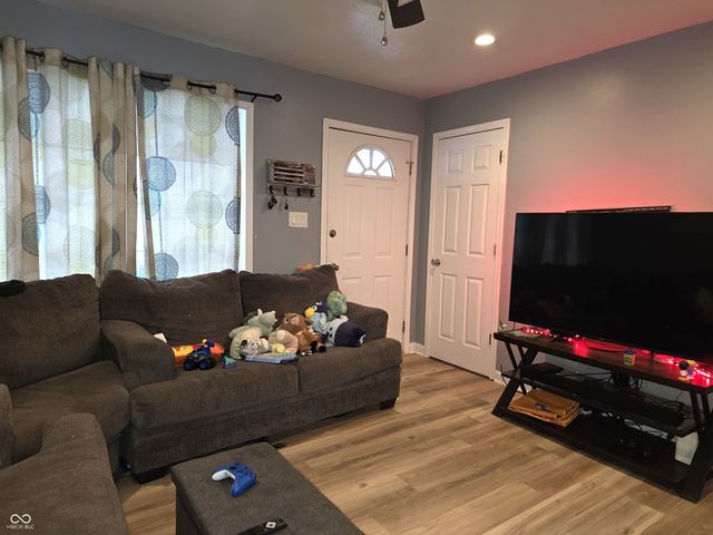 718 Berkeley Drive, Shelbyville, IN 46176