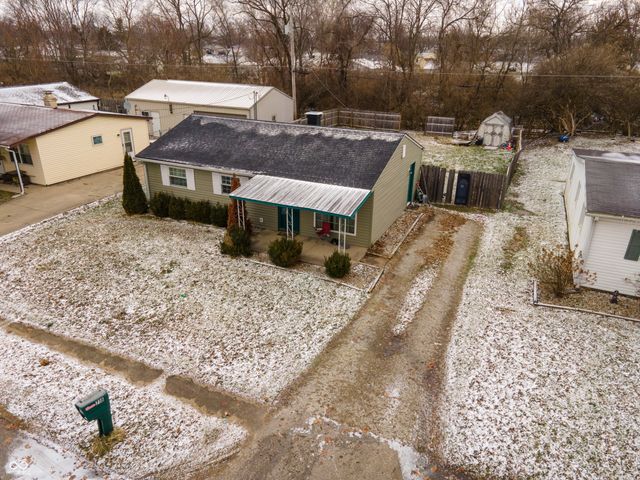 718 Berkeley Drive, Shelbyville, IN 46176