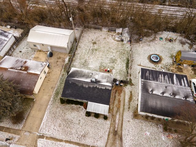 718 Berkeley Drive, Shelbyville, IN 46176