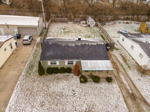 718 Berkeley Drive, Shelbyville, IN 46176