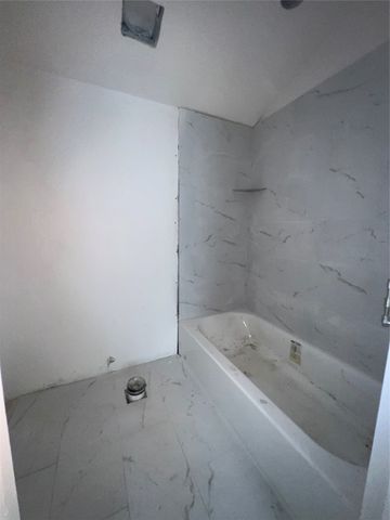 2406 Jennings Avenue, Dallas, TX 75216