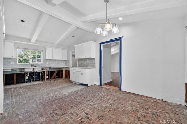 11633 Balboa, Granada Hills, CA 91344
