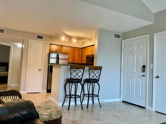 1125 Crystal Way B, Delray Beach, FL 33444