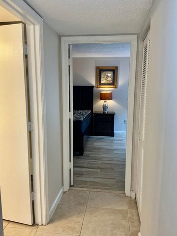 1125 Crystal Way B, Delray Beach, FL 33444