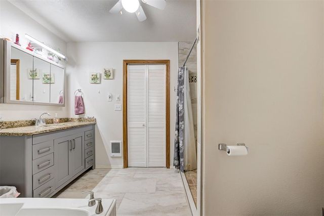 20555 Ember Lane, Harrah, OK 73045