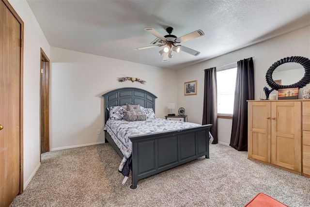 20555 Ember Lane, Harrah, OK 73045