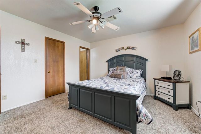 20555 Ember Lane, Harrah, OK 73045