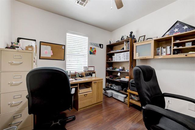 20555 Ember Lane, Harrah, OK 73045