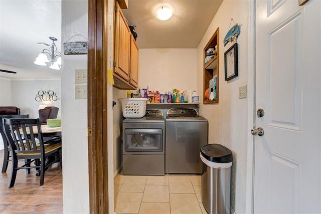 20555 Ember Lane, Harrah, OK 73045