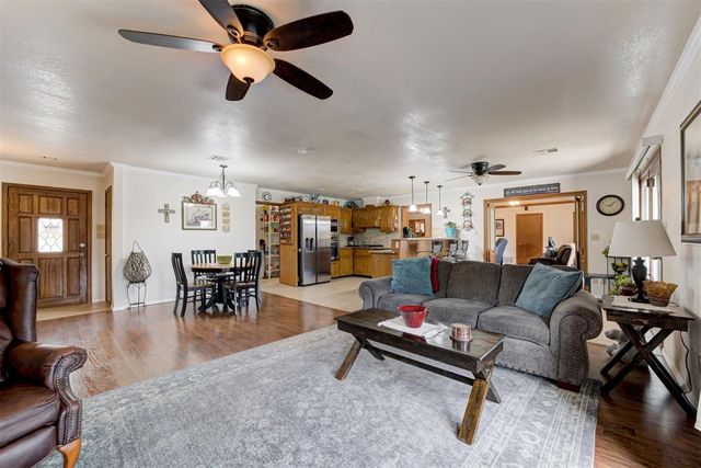 20555 Ember Lane, Harrah, OK 73045