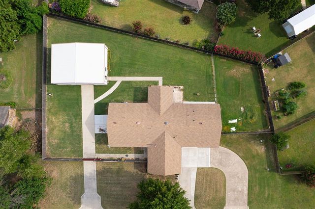 20555 Ember Lane, Harrah, OK 73045