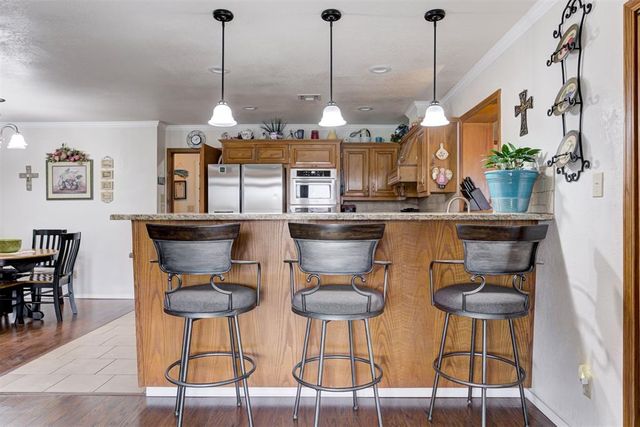20555 Ember Lane, Harrah, OK 73045