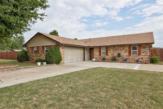 20555 Ember Lane, Harrah, OK 73045