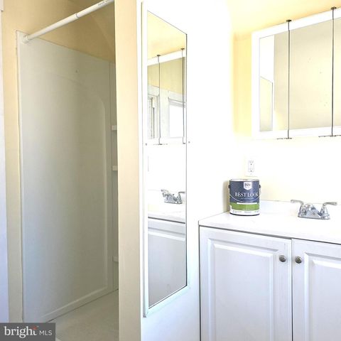 202 PARKWAY, Elkton, MD 21921