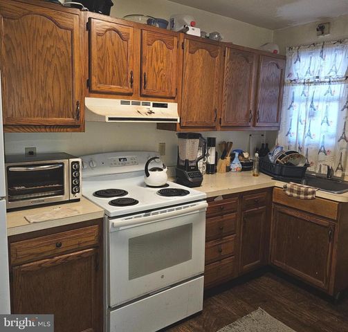 202 PARKWAY, Elkton, MD 21921
