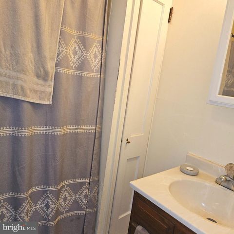 202 PARKWAY, Elkton, MD 21921