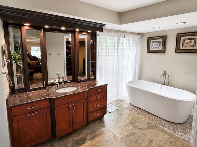 1546 EL TAIR TRAIL, Clearwater, FL 33765