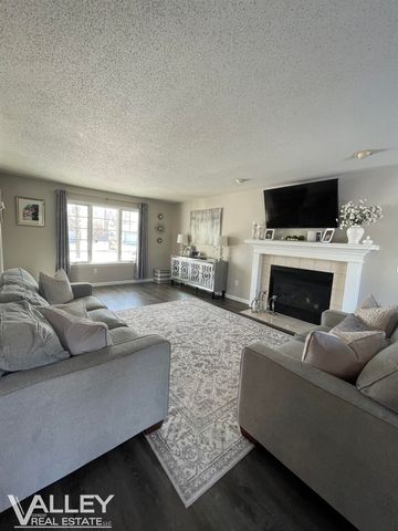 2853 Churchhill Lane, Saginaw, MI 48603