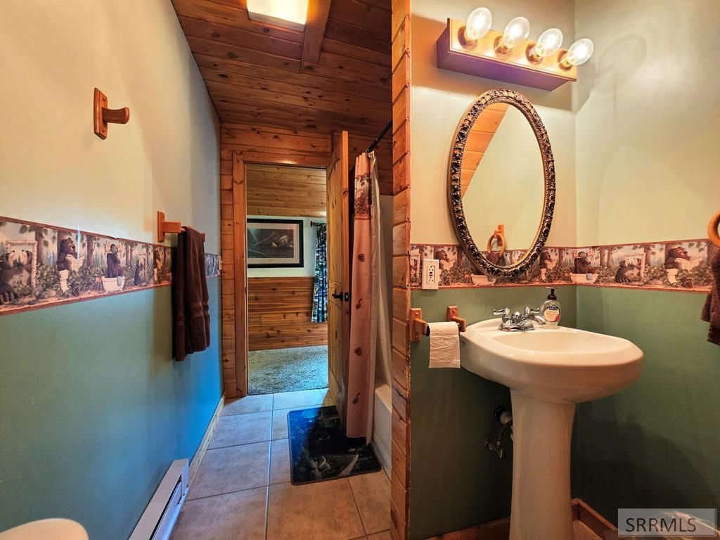Image 20 of property listing at 3773 Lava Lane, Island Park, ID 83429
