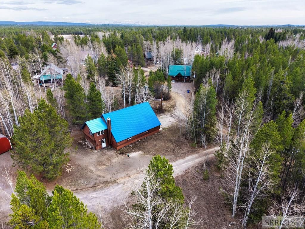 Image 34 of property listing at 3773 Lava Lane, Island Park, ID 83429